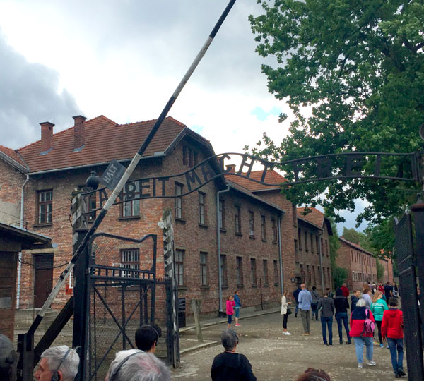 Visite du camp de concentration Auschwitz - Stephane LEGRAND